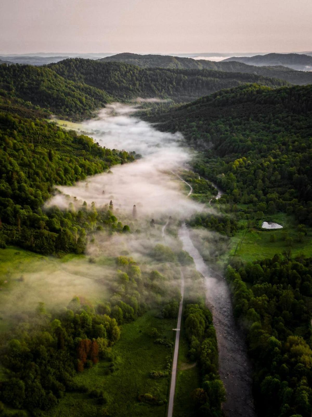 Хостел Bacowka Pttk Jaworzec Ветлина Экстерьер фото